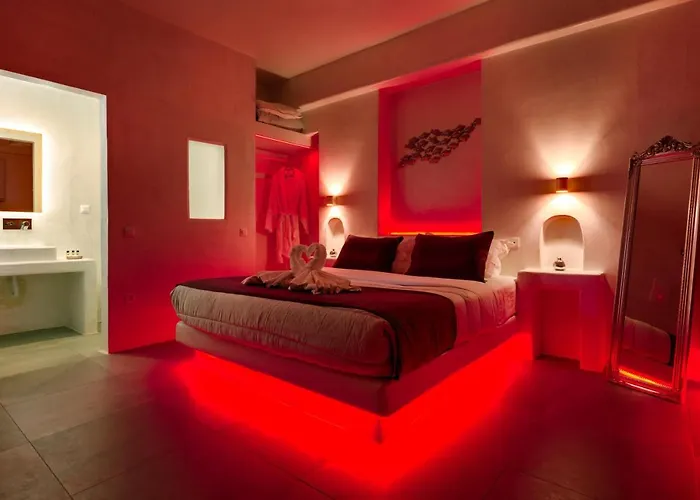 شقة The Muses Of Santorini Private Jacuzzi