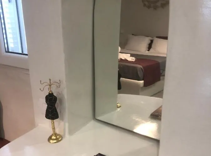 The Muses Of Santorini Private Jacuzzi * Vóthon