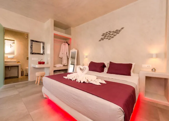 The Muses Of Santorini Private Jacuzzi * Vóthon