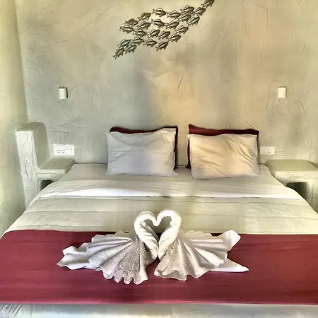 The Muses Of Santorini Private Jacuzzi *