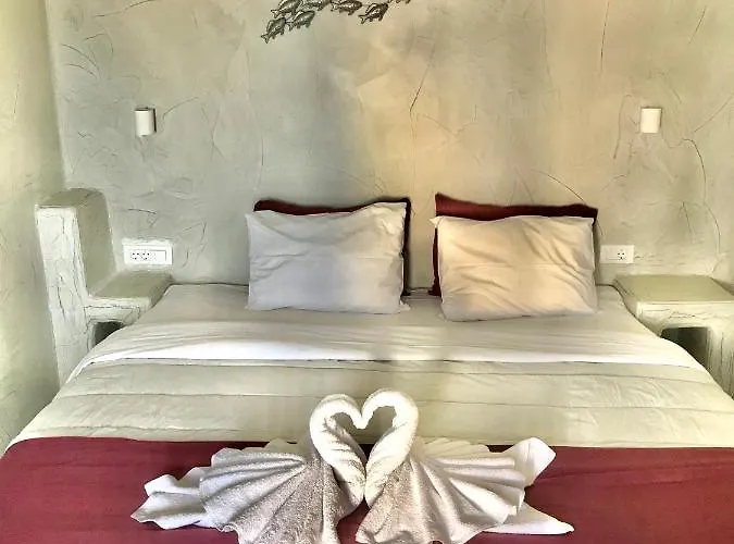 The Muses Of Santorini Private Jacuzzi *