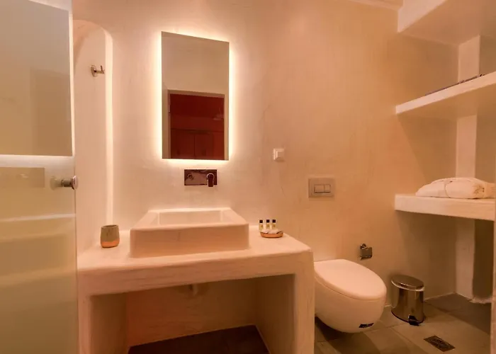 The Muses Of Santorini Private Jacuzzi Апартаменты *