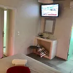 The Muses Of Santorini Private Jacuzzi Διαμέρισμα Βόθον