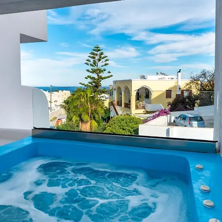 公寓 The Muses Of Santorini Private Jacuzzi Vóthon
