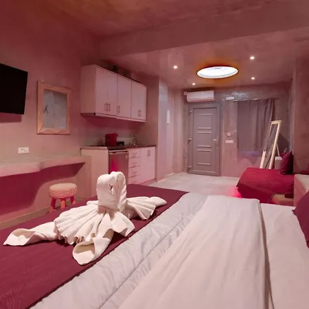 Apartment The Muses Of Santorini Private Jacuzzi Vothon