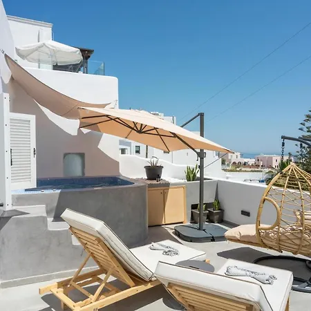 Apartment The Muses Of Santorini Private Jacuzzi Vothon