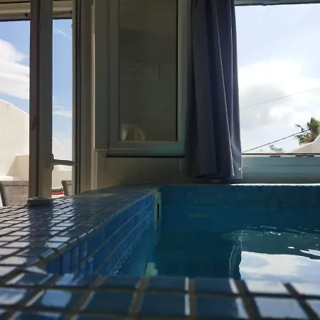 The Muses Of Santorini Private Jacuzzi Apartment