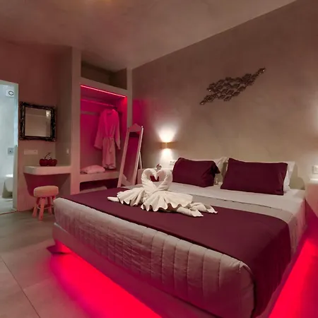 Apartment The Muses Of Santorini Private Jacuzzi