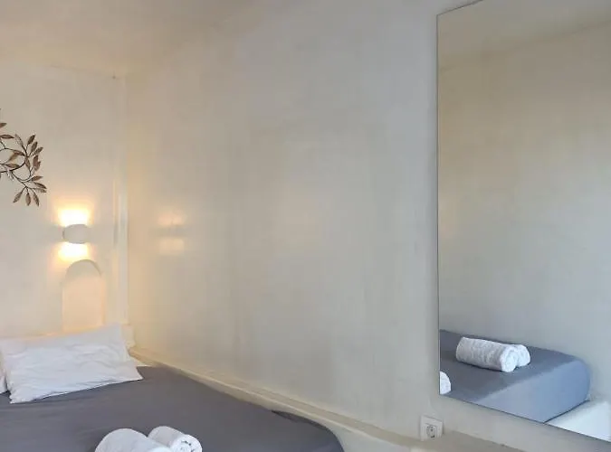 The Muses Of Santorini Private Jacuzzi Appartement