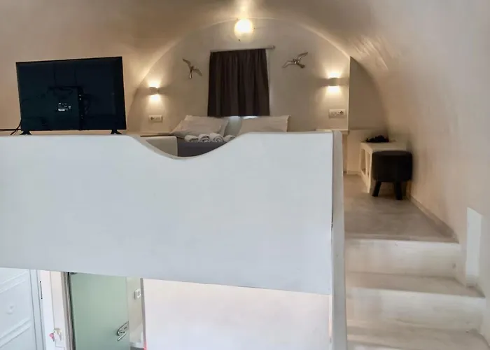 Appartement The Muses Of Santorini Private Jacuzzi Vóthon