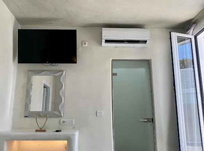 Appartement The Muses Of Santorini Private Jacuzzi Vóthon