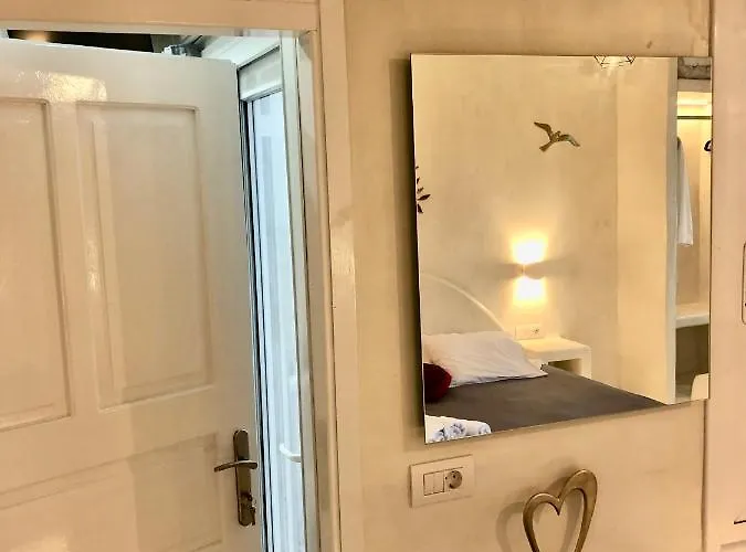 The Muses Of Santorini Private Jacuzzi Appartement