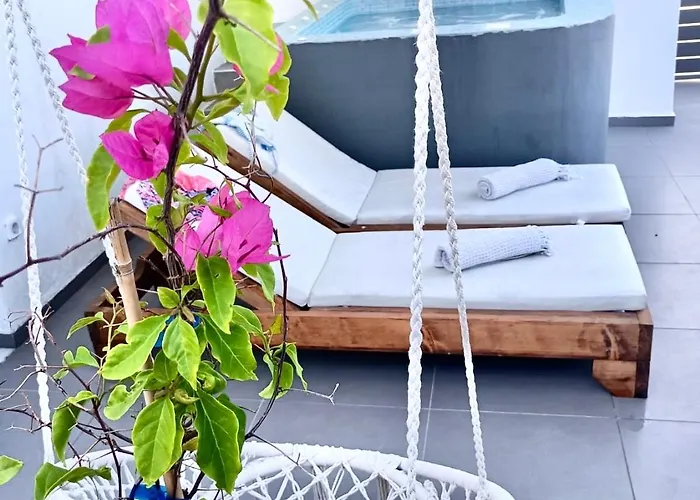 The Muses Of Santorini Private Jacuzzi Appartement Vóthon