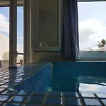 The Muses Of Santorini Private Jacuzzi Апартаменты