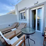 The Muses Of Santorini Private Jacuzzi Апартаменты Вотон