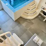 The Muses Of Santorini Private Jacuzzi