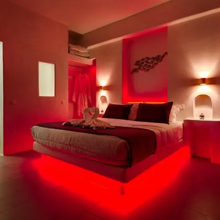 Apartamento The Muses Of Santorini Private Jacuzzi