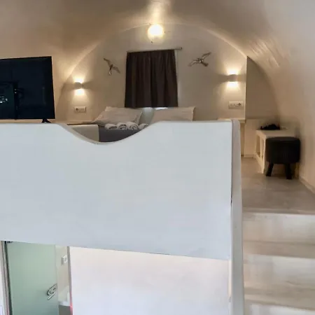 Apartamento The Muses Of Santorini Private Jacuzzi Vóthon