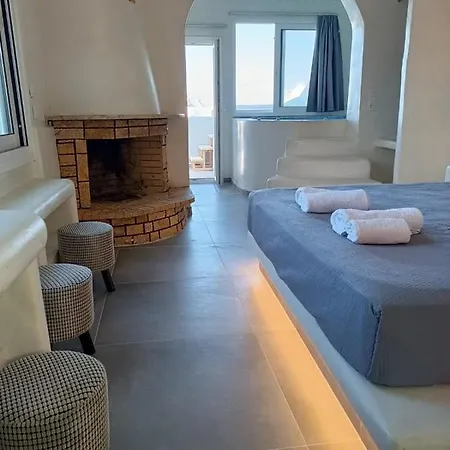 The Muses Of Santorini Private Jacuzzi *