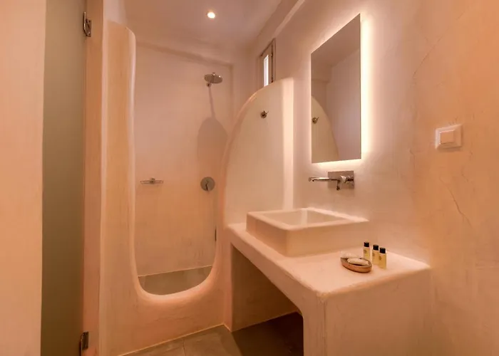 The Muses Of Santorini Private Jacuzzi