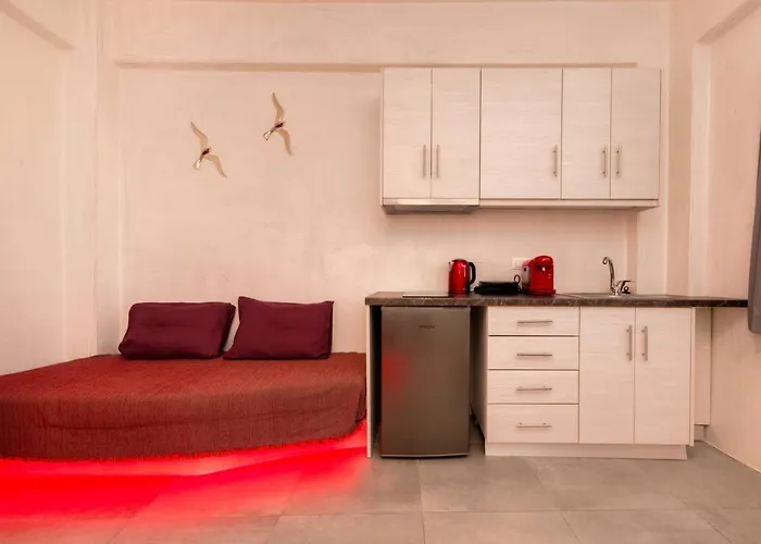 The Muses Of Santorini Private Jacuzzi