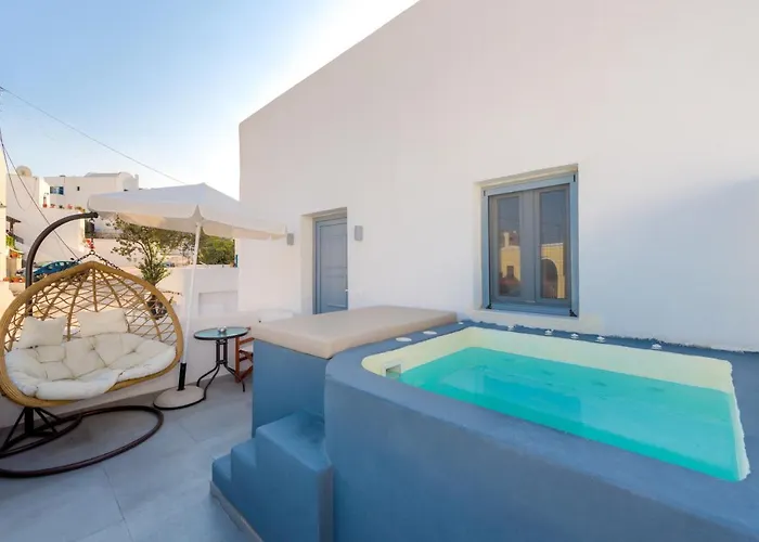 The Muses Of Santorini Private Jacuzzi Lägenhet Vóthon