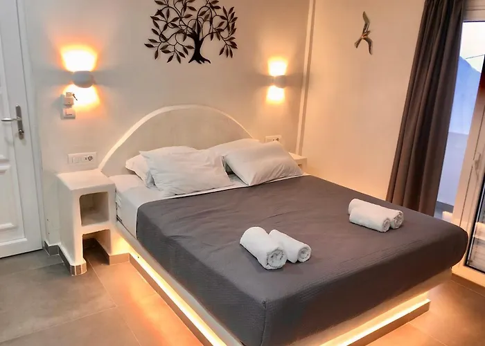 The Muses Of Santorini Private Jacuzzi *