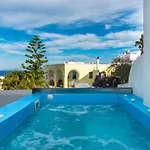The Muses Of Santorini Private Jacuzzi Apartamento