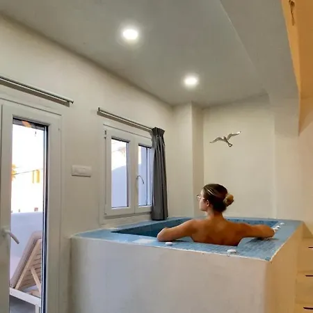 The Muses Of Santorini Private Jacuzzi Appartement